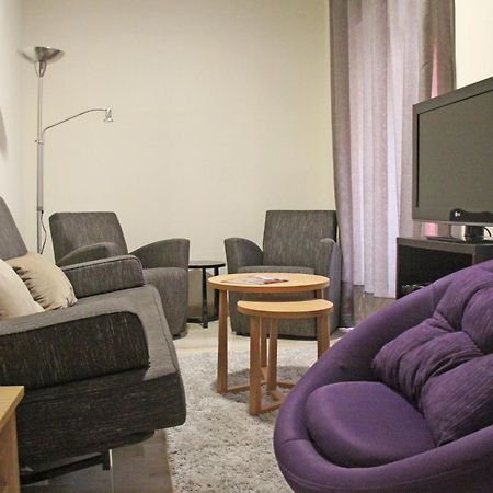Apartamentos Living Sevilla Centro Maestranza Екстер'єр фото