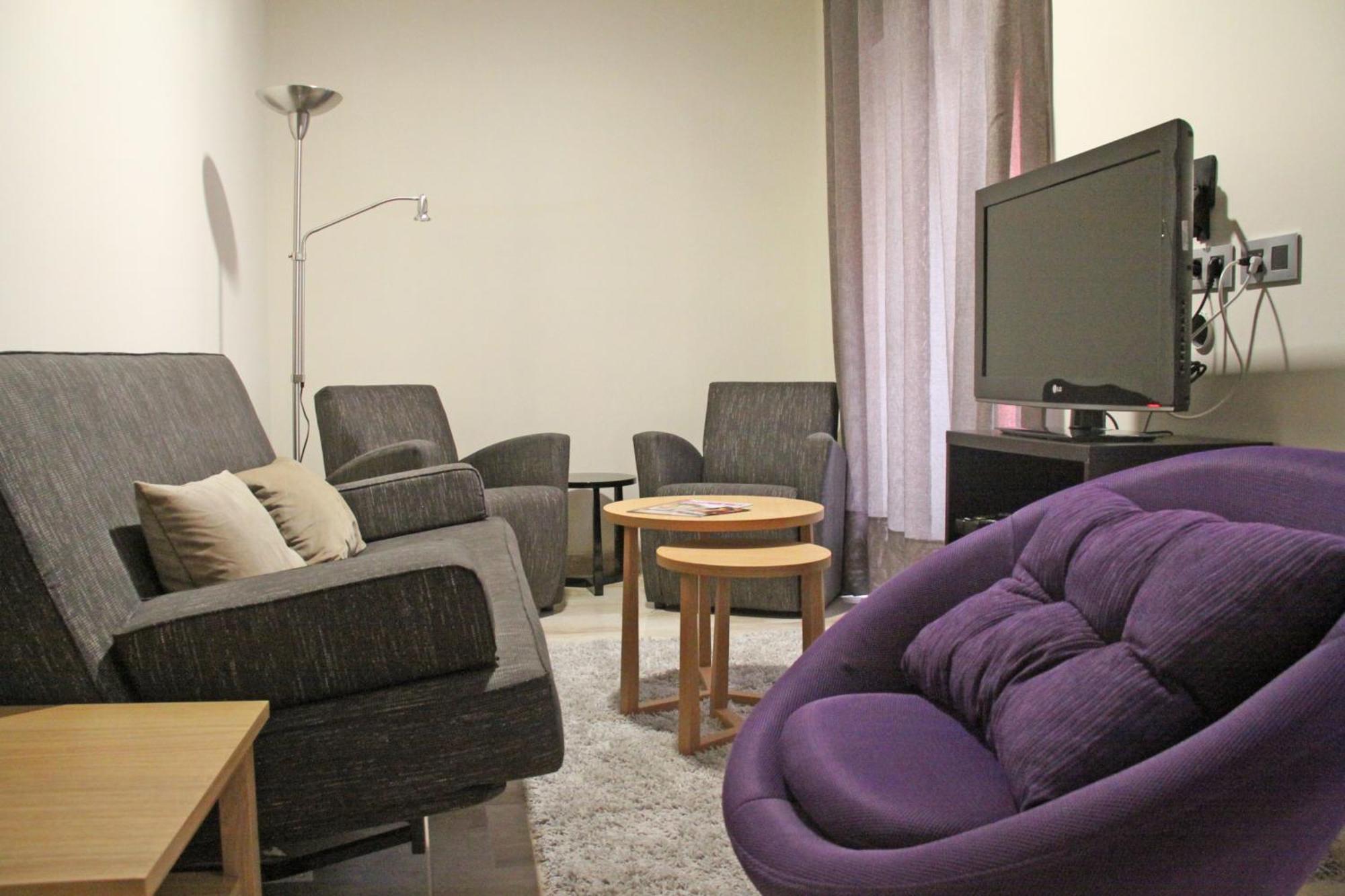Apartamentos Living Sevilla Centro Maestranza Екстер'єр фото
