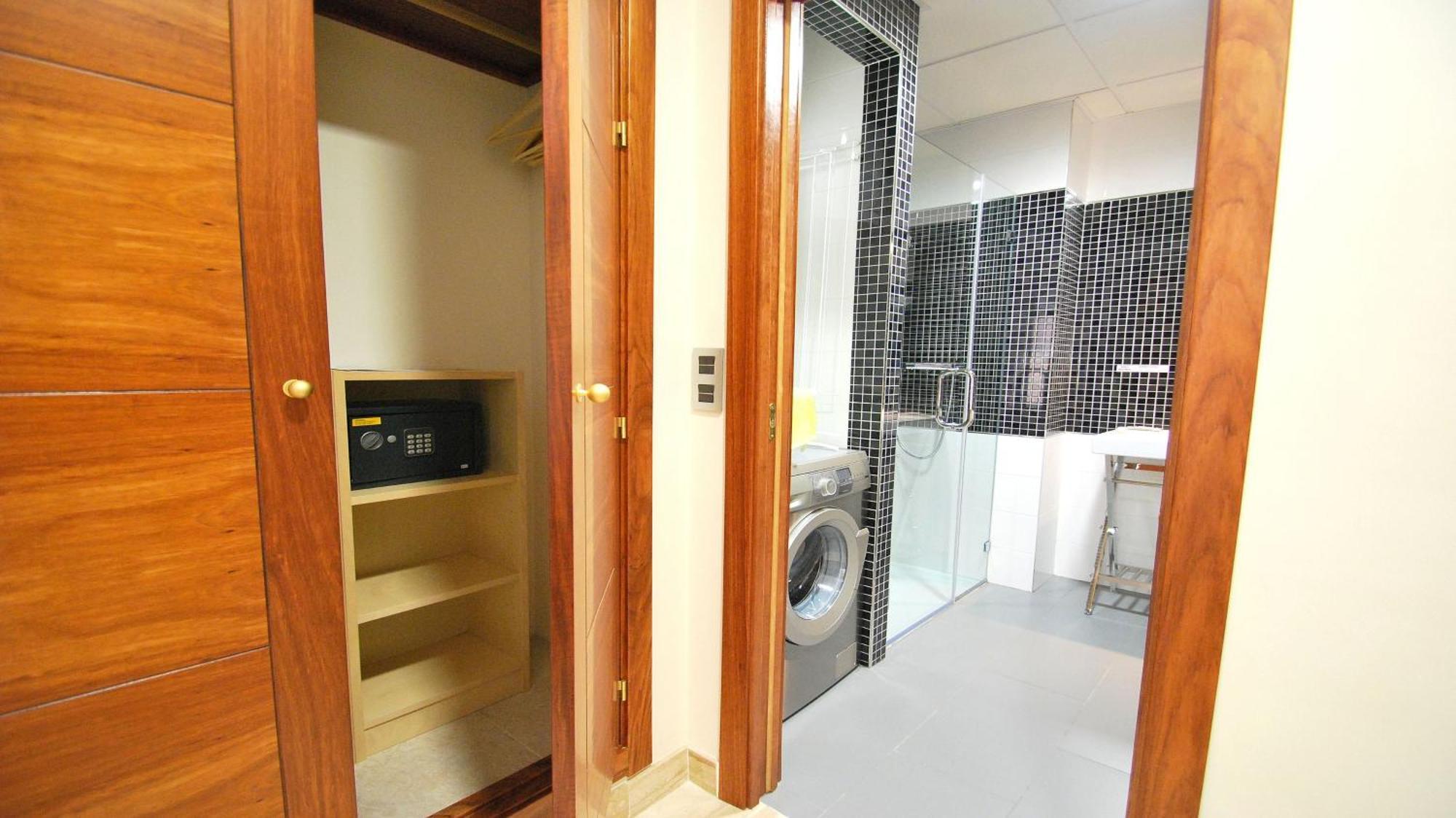 Apartamentos Living Sevilla Centro Maestranza Екстер'єр фото