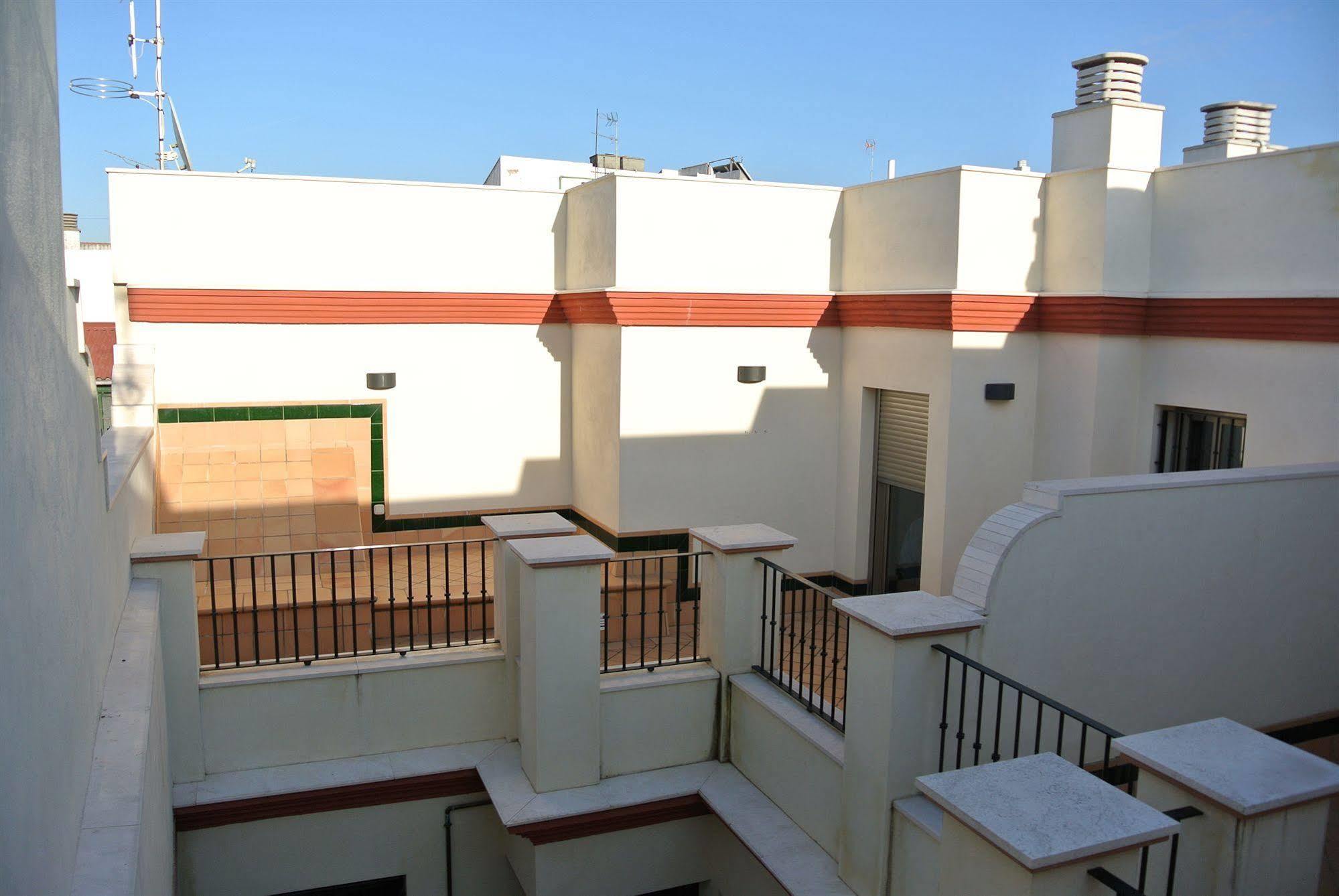 Apartamentos Living Sevilla Centro Maestranza Екстер'єр фото
