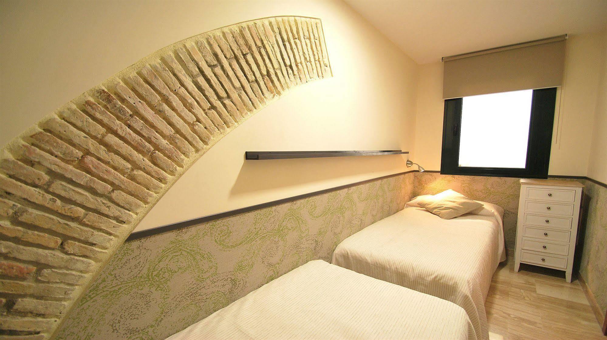 Apartamentos Living Sevilla Centro Maestranza Екстер'єр фото